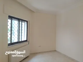  8 الرابية شقة لقطة للبيع قرب إشارة السفارة الصينية طابق ثاني