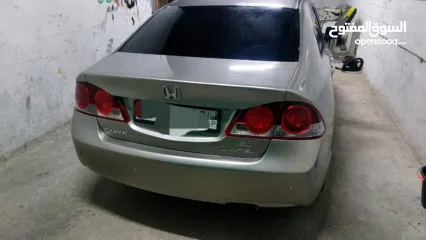  2 هوندا سفيك للبيع 2006 دهان جديد خاليه من القص الطولي والعرضي التواصل  عليه واتس اب