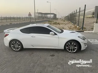  5 Hyundai Genesis coupe Gcc spec 3.8 2015