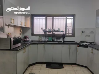  12 متوفر شقة بطولكرم دوار السلام دخلة ريم البوادي مساحتها 135 ومع بيت الدرج 145  دلكس جاهزة  بدون مصعد