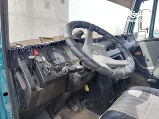 5 باص فإن مرسيدس للبيع موديل 1997