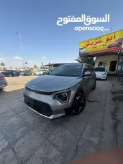  2 كيا نيرو كهرباء 2023 بحالة الوكالة للبيع