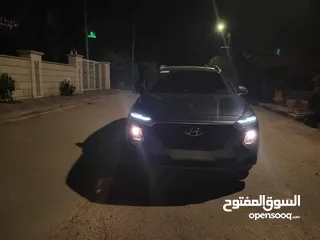  2 هونداي سنتافيه صنع 2019 ترخيص 2018 يد اولى دهان شركة  عداد اصلي السيارة جديدة