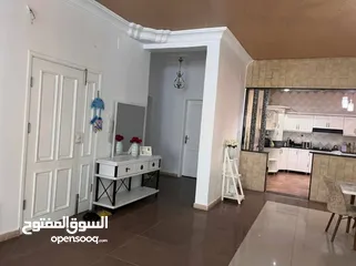  2 شقة للايجار او دور من فيلا بمدخل خاص في السبعة خلف مسجد التوبة