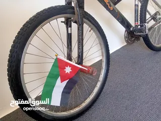  1 بسكليت جنط 26  لون سلفر للبيع بسعر حرق