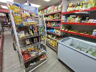  23 سوبرماركت للبيع خلدا بقرب دوار السكر