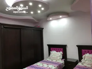  3 شقه للايجار في عمان البنيات مفروشه تكييف عدد 2 وإنترنت قريبه من الخدمات