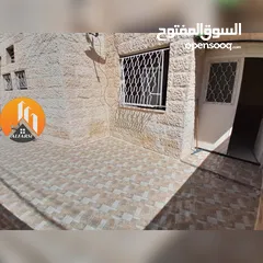  3 شقة ارضية مستقلة في ضاحية الامير حسن مع تراس امامي وساحات تصلح سكن عائلي او جمعية او عيادة اجار مغري