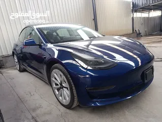  15 TESLA MODEL 3