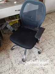  6 مكتب مع كرسي للدراسة أو لشغل بحالة الجديد وبسعر مغري جدا ا