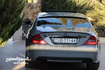  9 Mercedes_Benz_CLS 3700