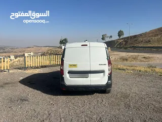  5 فان رينو دوكر 2015 للبيع