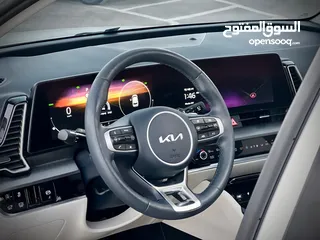  17 كايا سبورتاج  2022 فل الفل فتحة سقف  2x4 ///240Hp بنزين + كهرباء  ( Haybrid) 1600cc