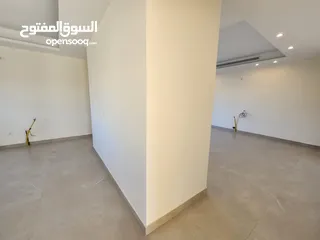 14 روف فاخر للبيع في عبدون ref : 14387