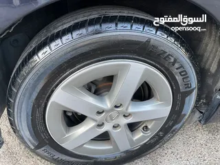  19 لكزس CT200 موديل 2012 فحص 3 جيد  وارد أوروبي   ممشى قليل 108 الف km
