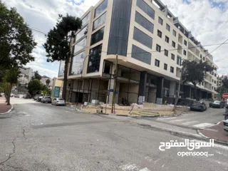  5 محل جديد للبيع شارع حيوي وتجاري