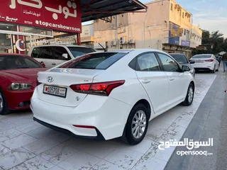  2 Hyundai Accent 2019