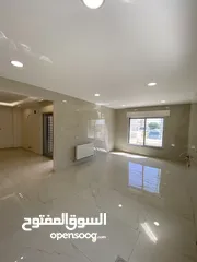  21 شقة ارضية فاخرة 200 متر داخلي و 50 متر خارجي بسعر مميز في شارع السلام مرج الحمام