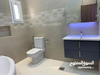  7 7 BHK new villa and big with elevator for rent located mawaleh 11