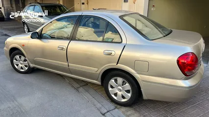  4 Nissan Sunny 2004 Gold color for sale