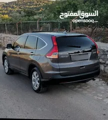  18 هوندا جيب CR-V فل كامل وفحص كامل 3 جيد وقصعه