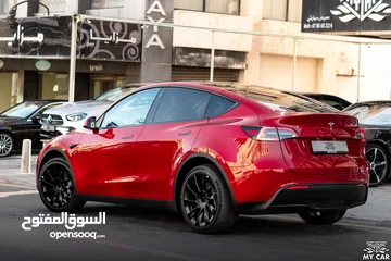  4 2023 Tesla Model Y – Standard Range