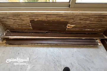  7 قطع حمامات مستعملة بحالة جيدة  مغاسل  مراحيض قواطع شاور وابواب