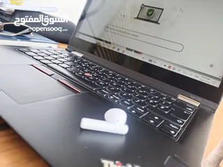  1 laptop Lenovo ThinkPad