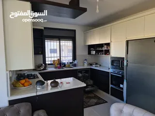  2 شقة تشطيب شخصي ومواصفات عالية
