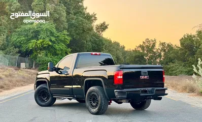  5 GMC SIERRA  2018