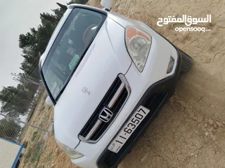  5 هوندا CRV....