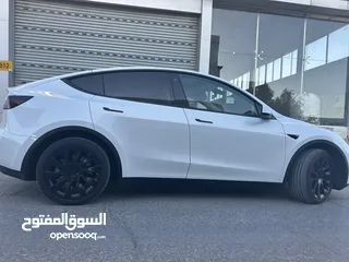  18 TESAL MODEL Y LONG RANGE DUILMOTOR 2023