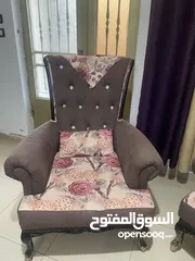  3 كنب زاوية مع كراسي ملكية للبيع بحالة ممتازة
