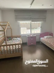  17 شقة ارضية طابقية بمساحة 399 متر2