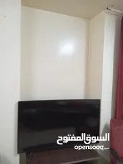  2 اسم الشاشة Samsung series 7  انش 65 كيرف  مواصفات UHD Ultra 4k  ولا خدش ولا خراب  تواصل على الرقم