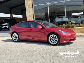  3 تسلا MODEl مج 3 موديل 2021 ستاندر بلس خمري داخل ابيض بحالة الوكاله فحص كامل حرره
