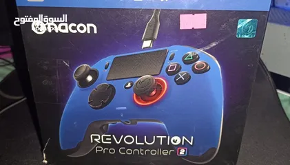  8 (قابل للتفاوض) جويستك NACON Revolution Pro 2 مستعمل بحالة ممتازة كامل ملحقاتها تدعم ps4 و pc