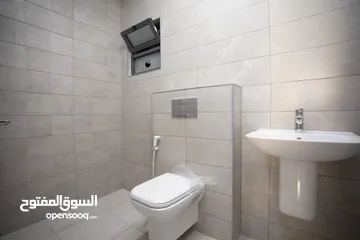  7 عرض خاص و حصري لاخر شقه بالعماره و من المالك مباشره و بسعر مغري في اجمل مناطق الجبيهه