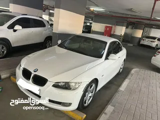  2 السياره BMW واللي له خاطر ماراح نقصر معاه