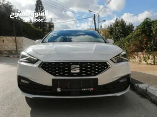  3 سيات ليون اكسلنص