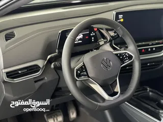  23 VW ID4 CROZZ PRO 2024 PIANO BLACK أبيضّ لؤلؤي