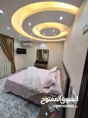  5 شقه للايجار شارع عزت سلامه خطوات لعباس العقاد الرئيسي سعر اليوم 5000