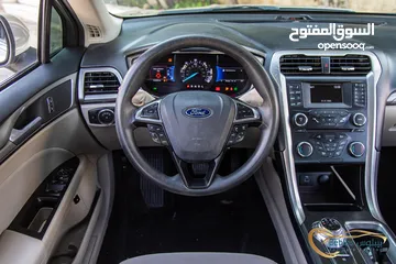  15 Ford fusion SE 2017  السيارة بحالة ممتازة جدا و قطعت مسافة 144,000 ميل فقط