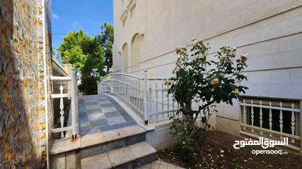  12 فيلا للبيع(مستقلة) في أرقى مناطق عبدون بمواصفات مميزة/ ref 5097