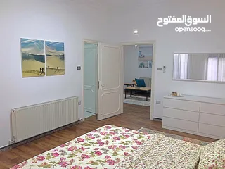  18 فيلا مفروشة للإيجار 1400م2 ( Property 38610 ) سنوي فقط