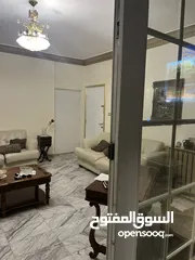  4 شقتين لطابق اخير للبيع / الايجار