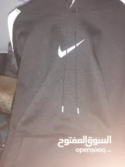  2 هودي نايكي اسود و ابيض