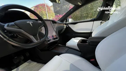  17 Tesla Model S 2021 Long range Plus