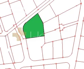  1 ارض سكنية للبيع تقع على شارعين  في الحمر بمساحة 2060 م