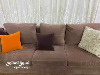  4 كنب للبيع بسعر ممتاز